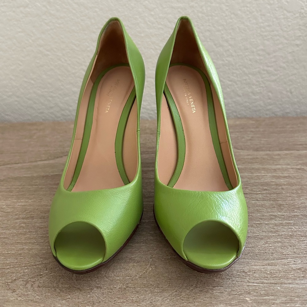 Bottega Veneta platform heel, light green, EU 37.5, pre owned